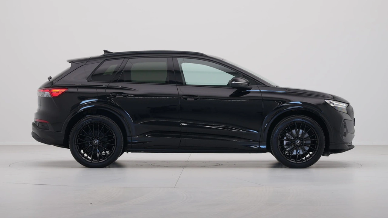 Audi Q4 e-tron (A1) Advanced edition e-tron 45 210kW/286pk 82Kwh Hatchback Elektr. aandrijving quattro
