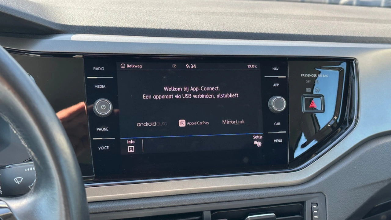 Volkswagen Polo 1.0 MPI 80pk Comfortline Navigatie App Connect