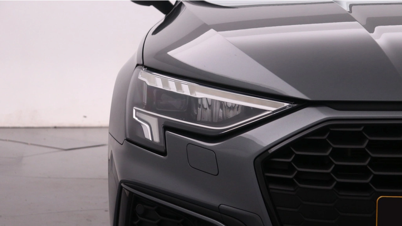 Audi A3 Sportback 30 TFSI 110Pk S Edition Adp. Cruise Control / Stoelverwarming