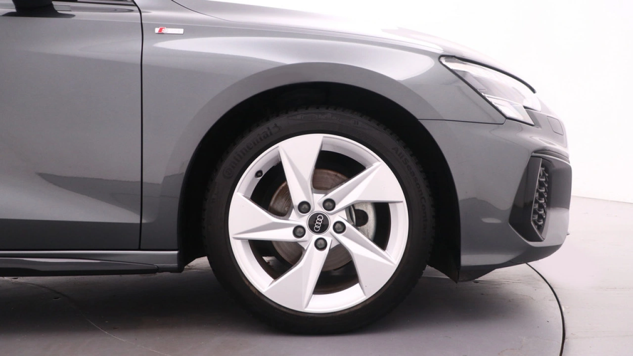 Audi A3 Sportback 30 TFSI 110Pk S Edition Adp. Cruise Control / Stoelverwarming