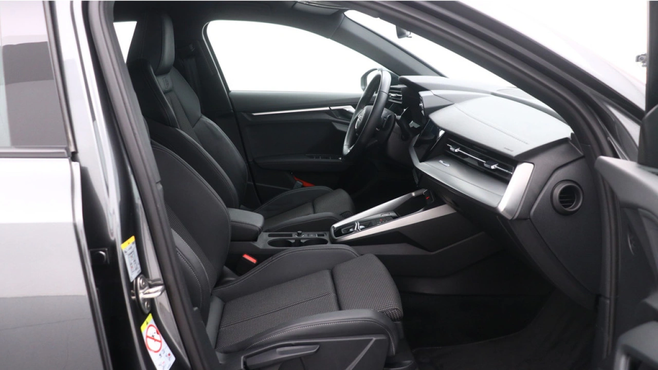 Audi A3 Sportback 30 TFSI 110Pk S Edition Adp. Cruise Control / Stoelverwarming