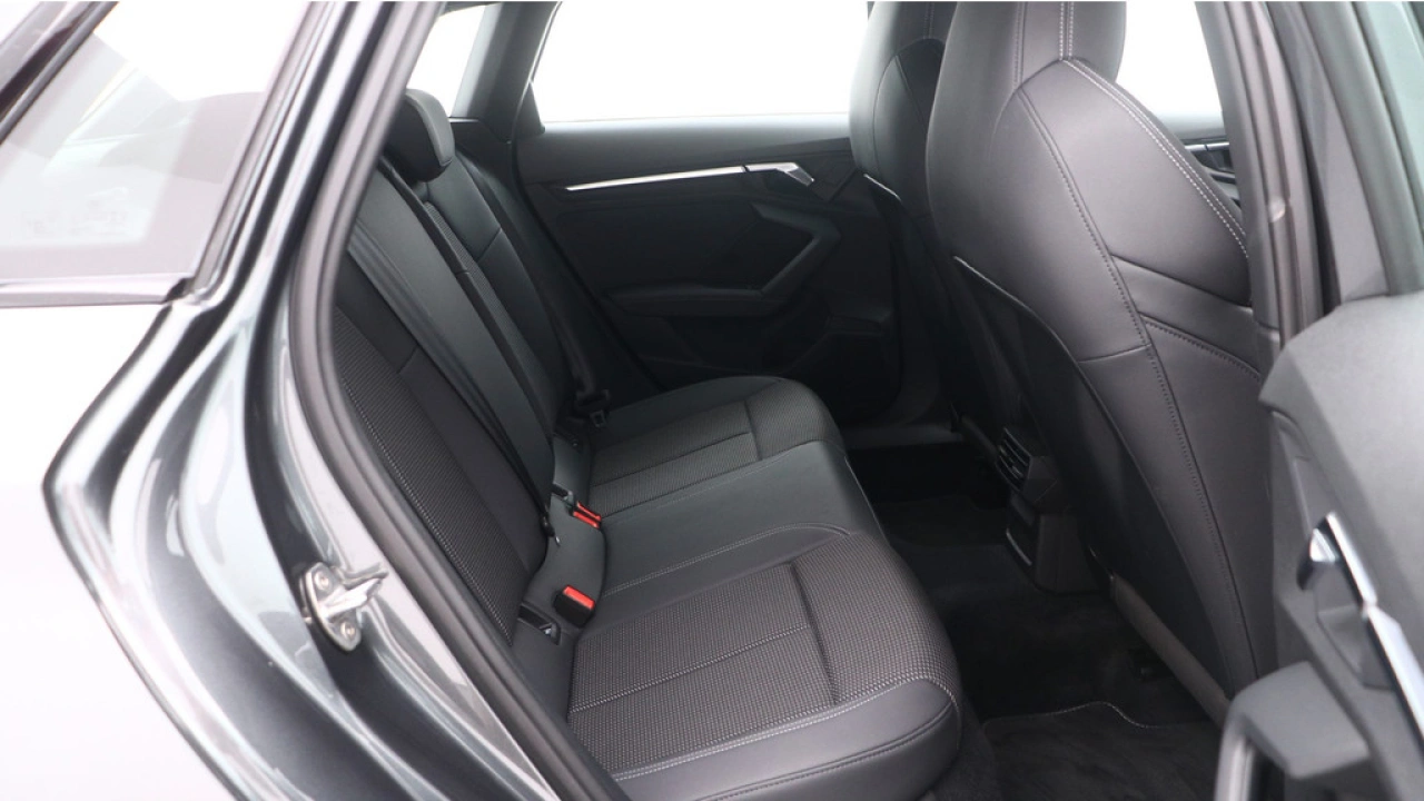 Audi A3 Sportback 30 TFSI 110Pk S Edition Adp. Cruise Control / Stoelverwarming