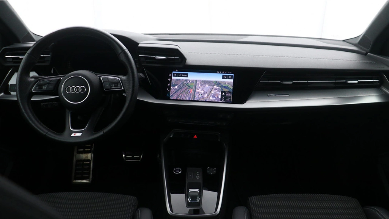 Audi A3 Sportback 30 TFSI 110Pk S Edition Adp. Cruise Control / Stoelverwarming