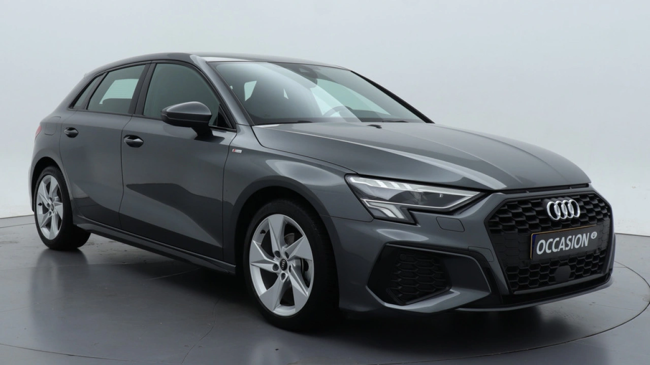 Audi A3 Sportback 30 TFSI 110Pk S Edition Adp. Cruise Control / Stoelverwarming