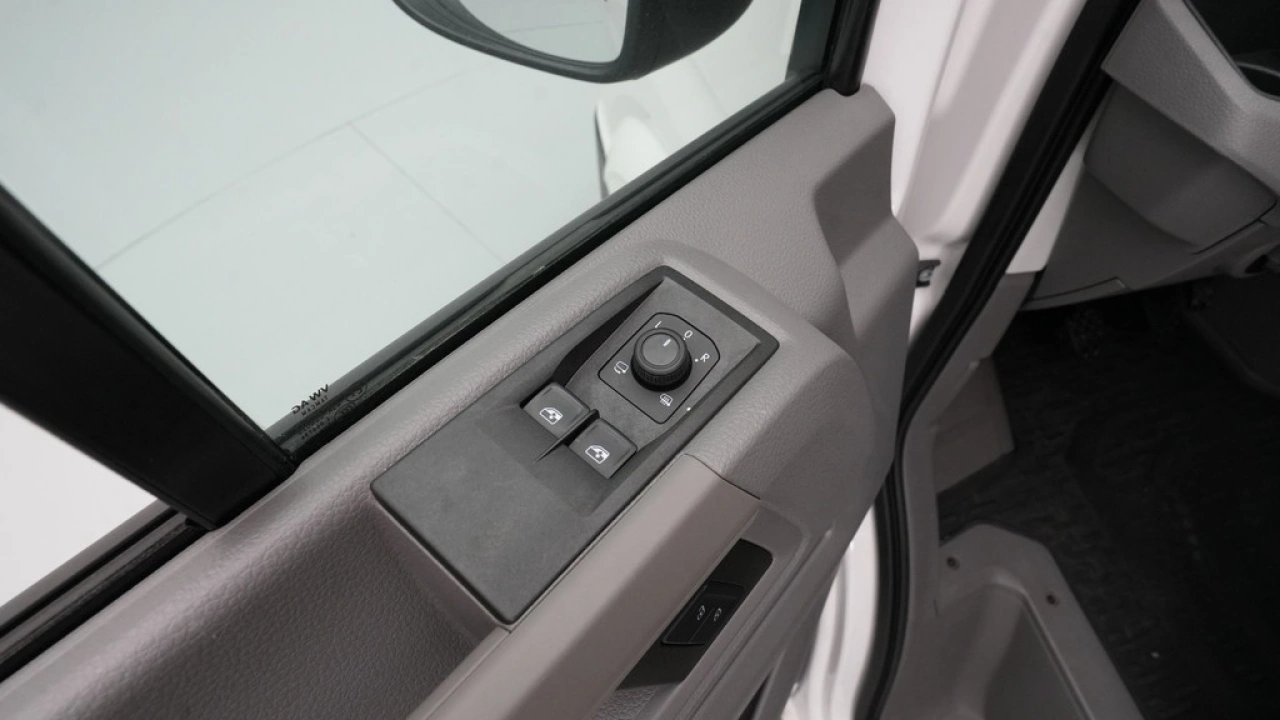 VW Bedrijfswagens Crafter 35 2.0 TDI L3H3 Highline EURO VI
