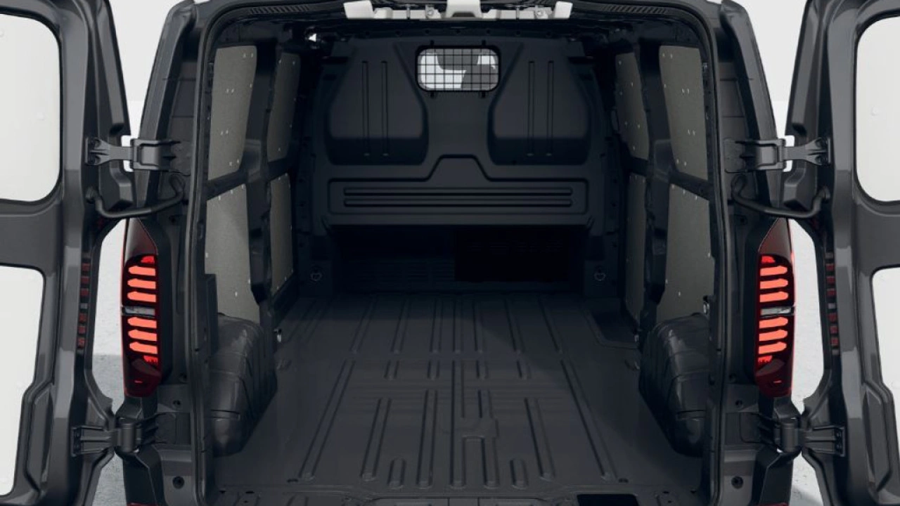 VW Bedrijfswagens E-Transporter 160kW 218PK L2H1 Style 64 kWh