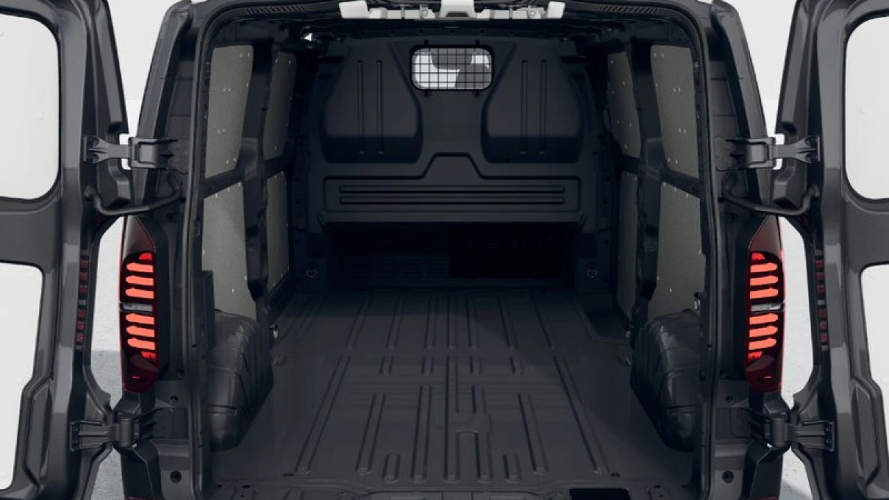 VW Bedrijfswagens E-Transporter 160kW 218PK L2H1 Style 64 kWh