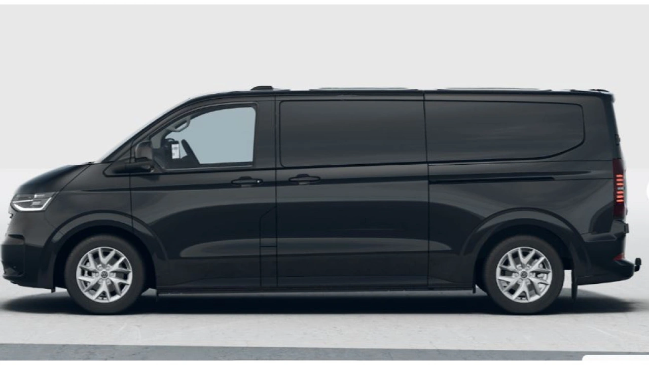 VW Bedrijfswagens E-Transporter L2H1 210kW 286PK Style 64 kWh