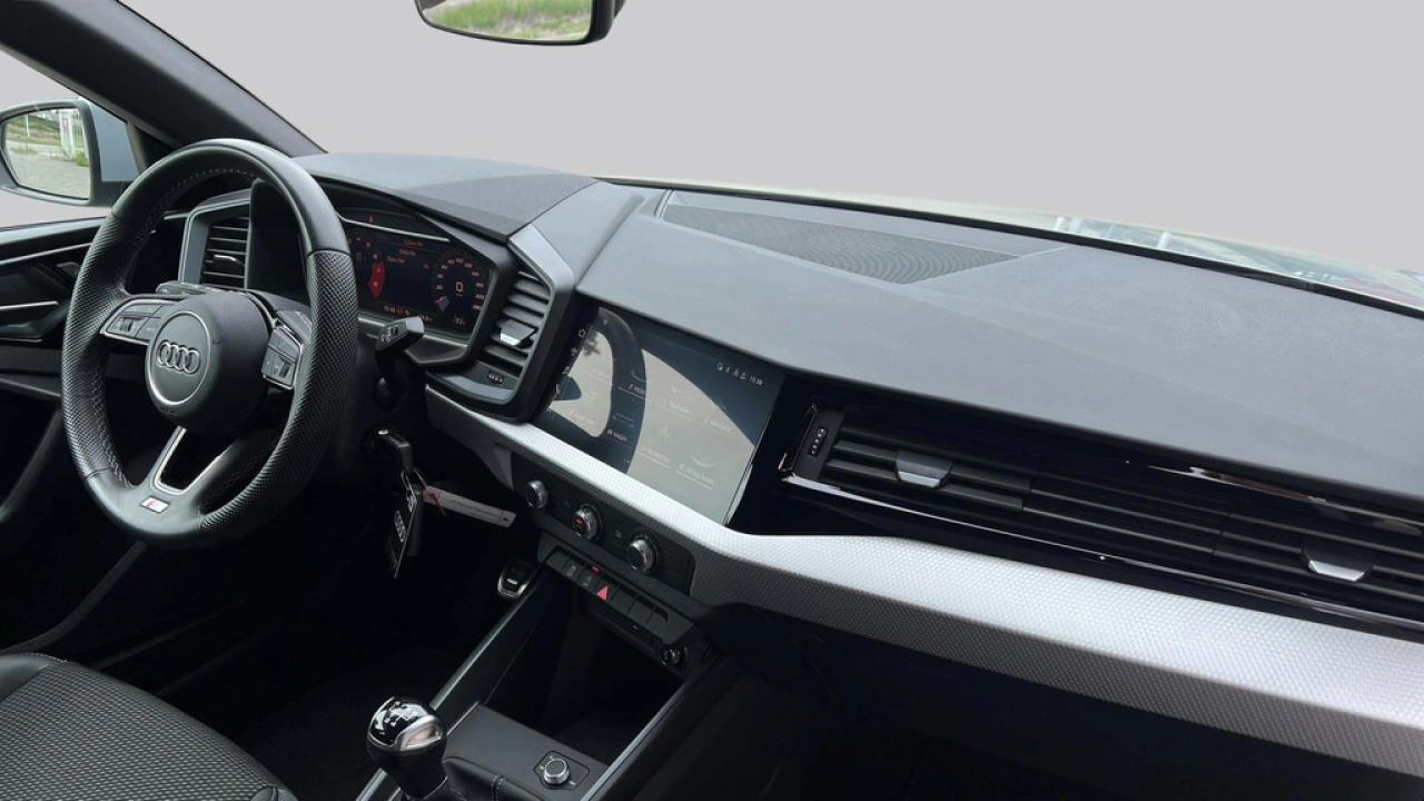 Audi A1 Sportback 25 TFSI 96Pk S Edition / LED / Privacy Glas