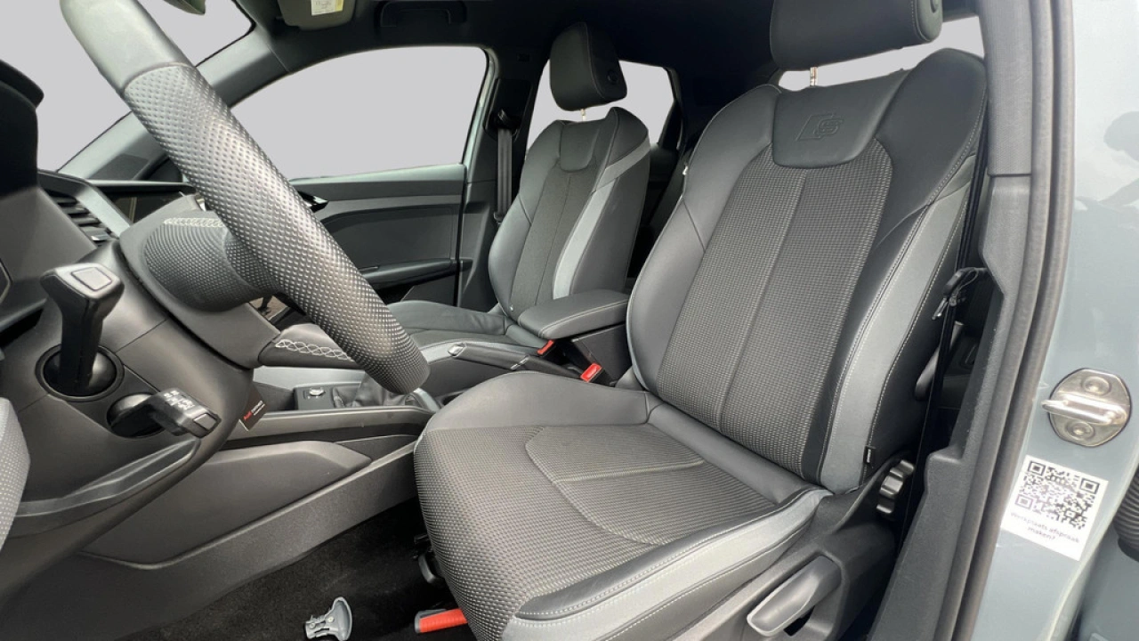Audi A1 Sportback 25 TFSI 96Pk S Edition / LED / Privacy Glas