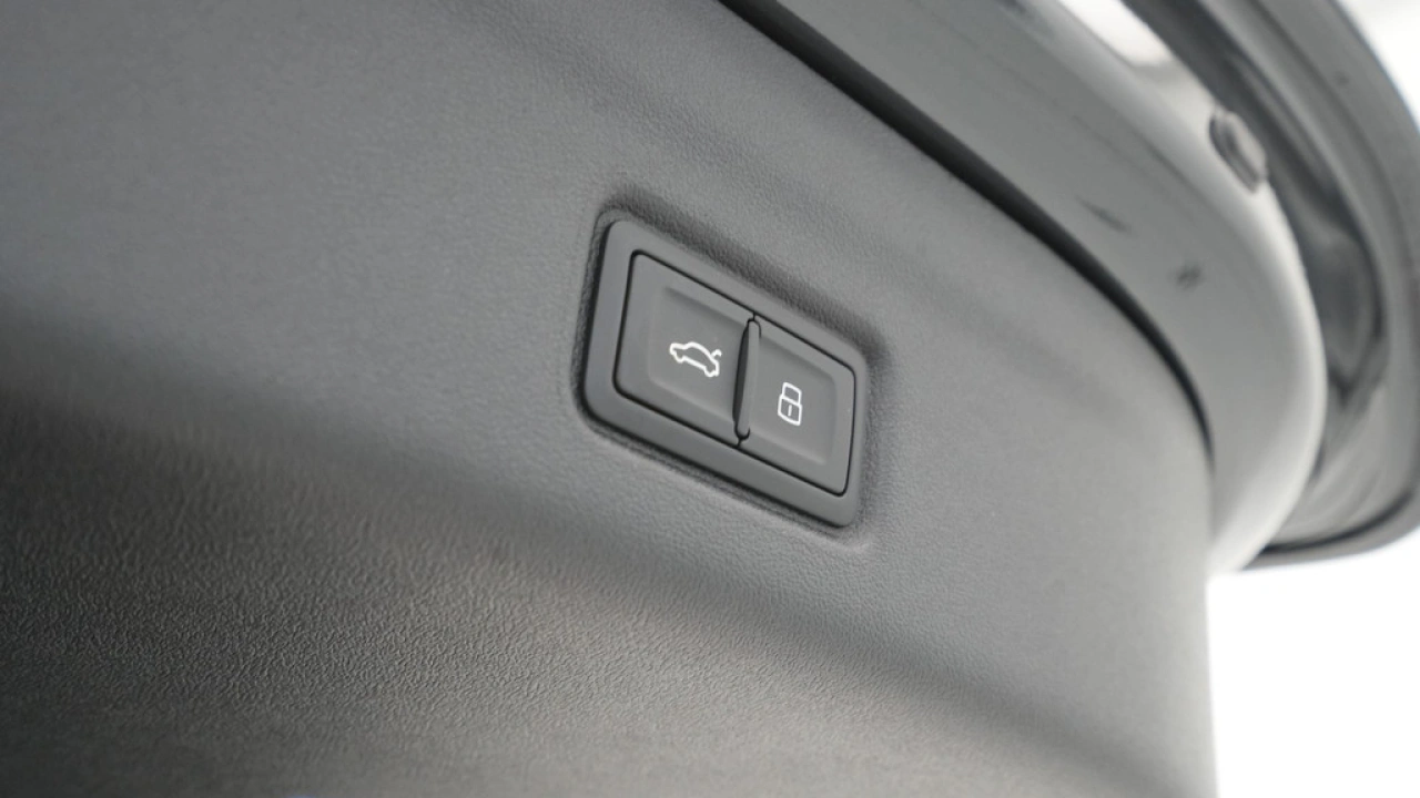 Audi Q6 e-tron edition 83 kWh Pack Tech