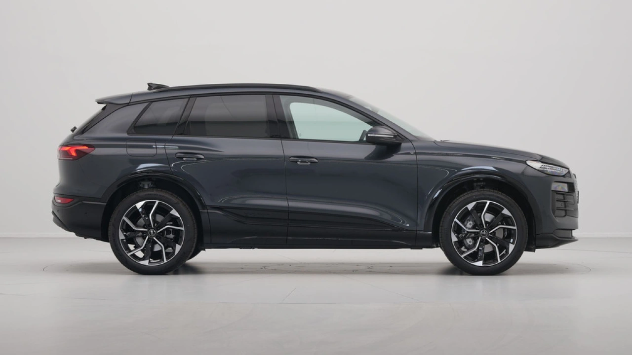 Audi Q6 e-tron edition 83 kWh Pack Tech