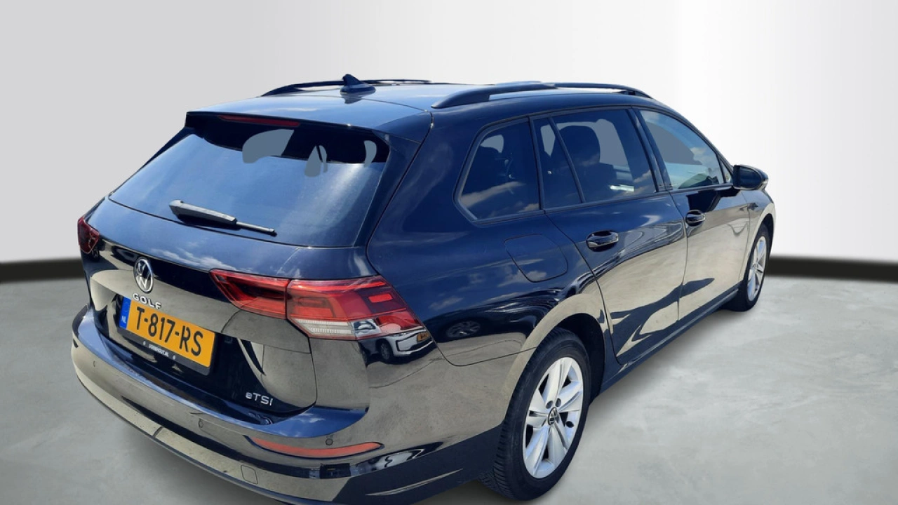 Volkswagen GOLF Variant 1.0 eTSI Life | Multimedia Pakket | Camera |