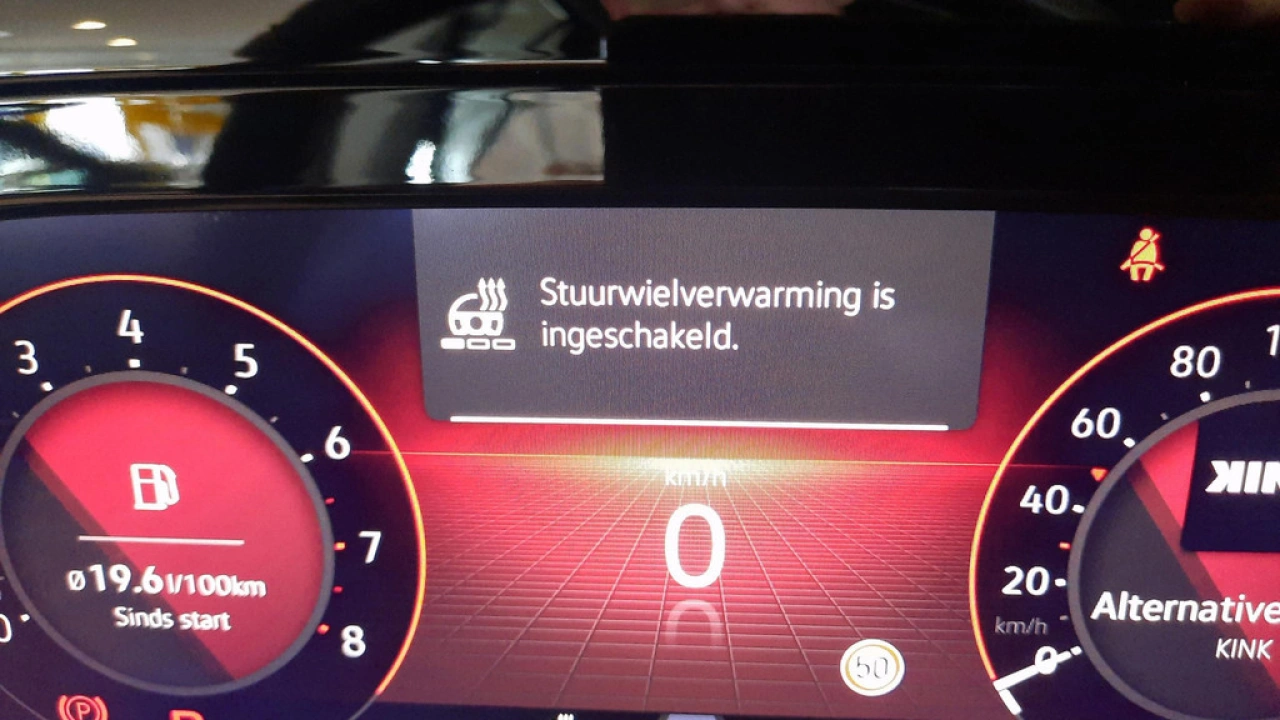 Volkswagen Golf 1.0 eTSI Life Multimedia pakket | Comfort pakket |