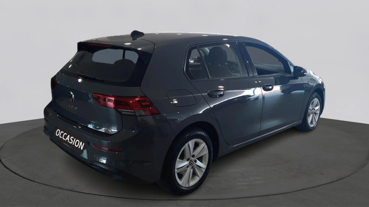 Volkswagen Golf 1.0 eTSI Life Multimedia pakket | Comfort pakket |