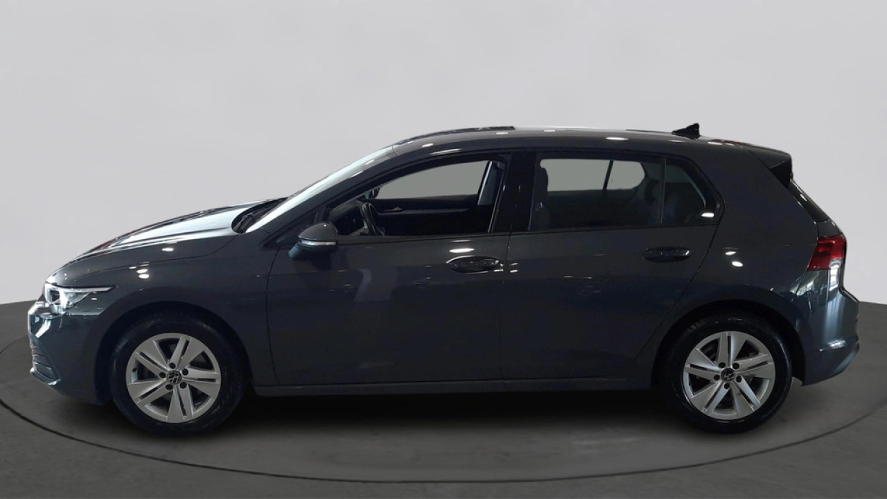Volkswagen Golf 1.0 eTSI Life Multimedia pakket | Comfort pakket |