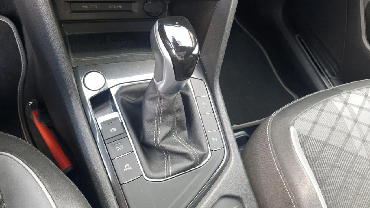 Volkswagen Tiguan Allspace 1.5 TSI R-Line Business+ | Black Style | Trekhaak | Camera | 20