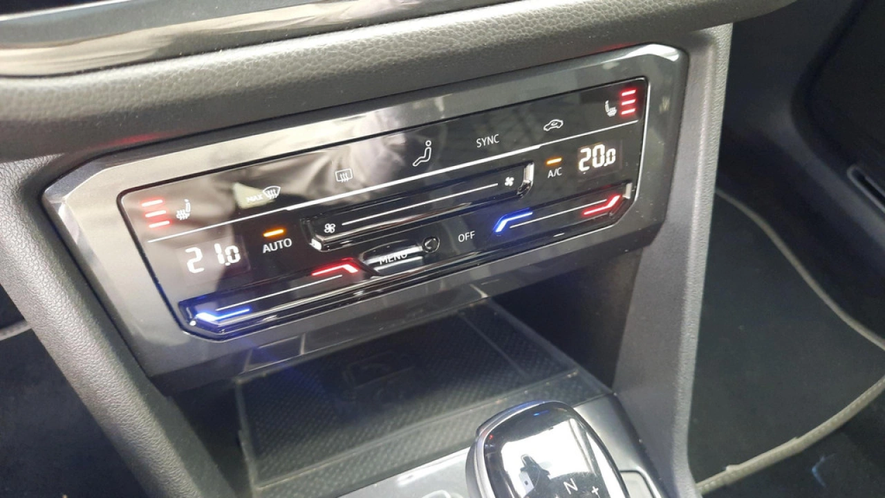 Volkswagen Tiguan Allspace 1.5 TSI R-Line Business+ | Black Style | Trekhaak | Camera | 20
