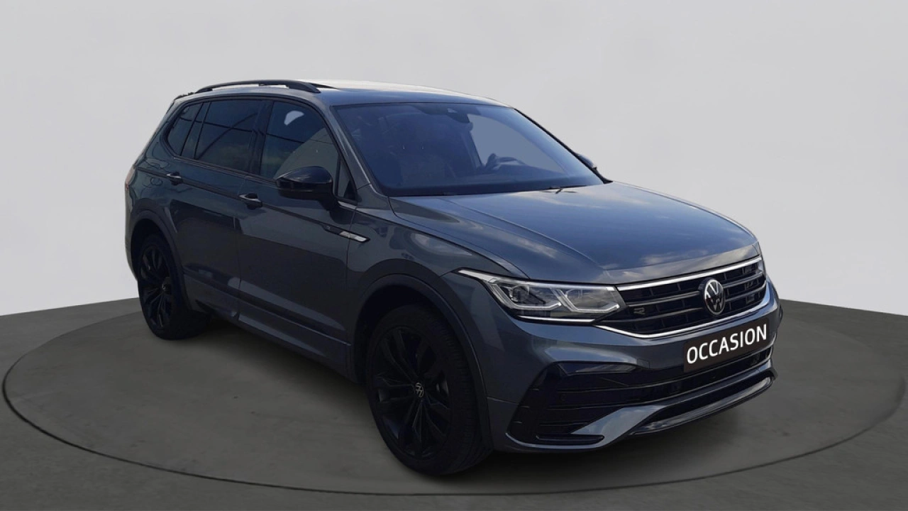 Volkswagen Tiguan Allspace 1.5 TSI R-Line Business+ | Black Style | Trekhaak | Camera | 20