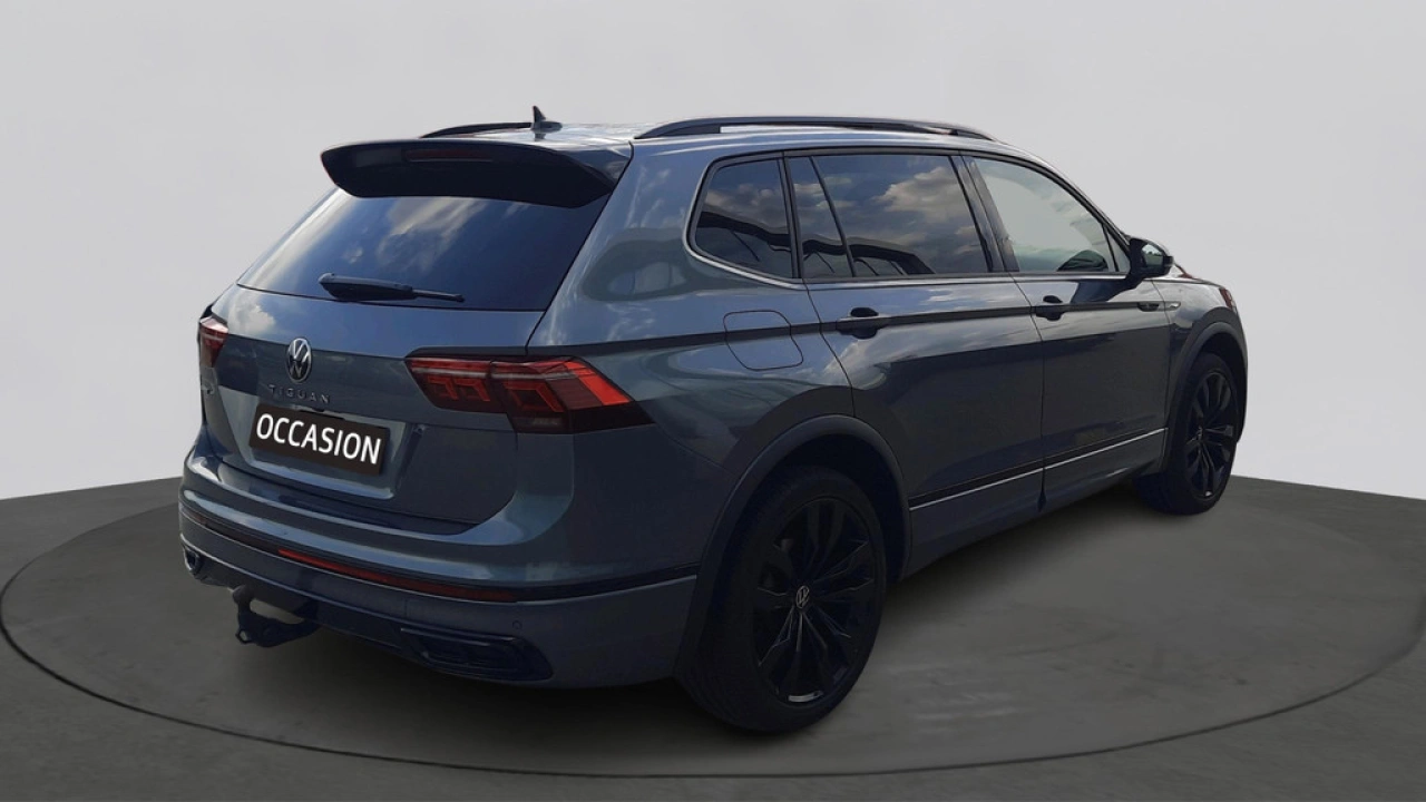 Volkswagen Tiguan Allspace 1.5 TSI R-Line Business+ | Black Style | Trekhaak | Camera | 20