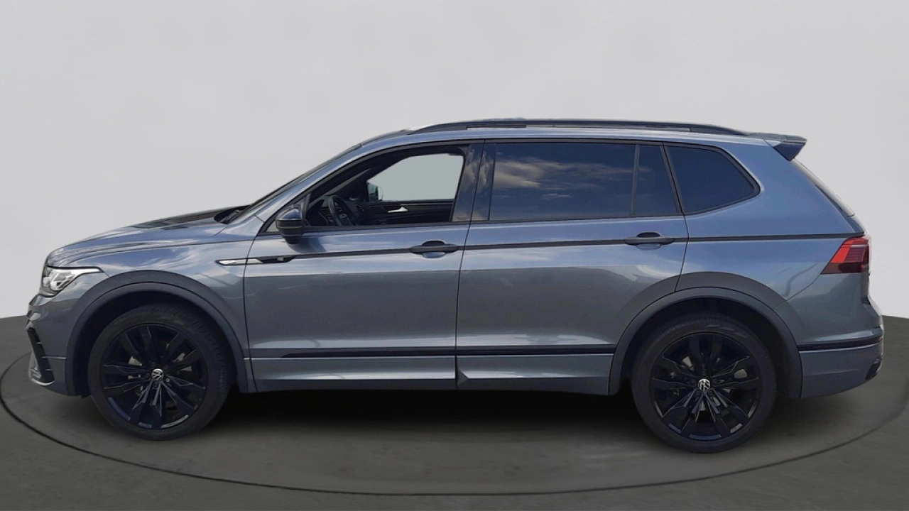 Volkswagen Tiguan Allspace 1.5 TSI R-Line Business+ | Black Style | Trekhaak | Camera | 20