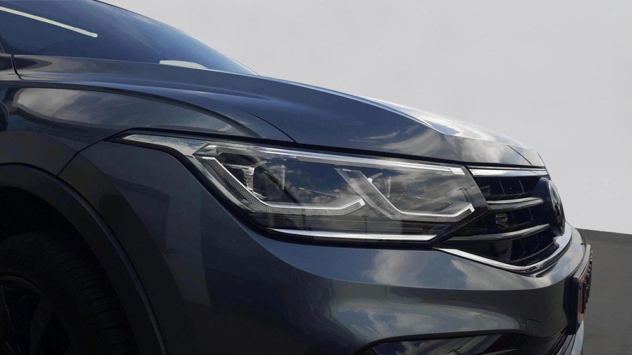 Volkswagen Tiguan Allspace 1.5 TSI R-Line Business+ | Black Style | Trekhaak | Camera | 20