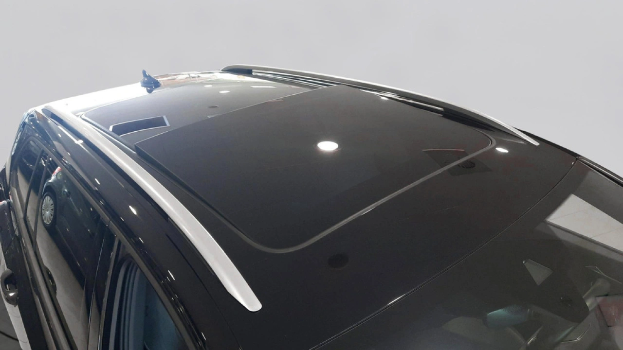 Volkswagen GOLF Variant 1.5 eTSI R-Line | LED + | Panoramadak | 18