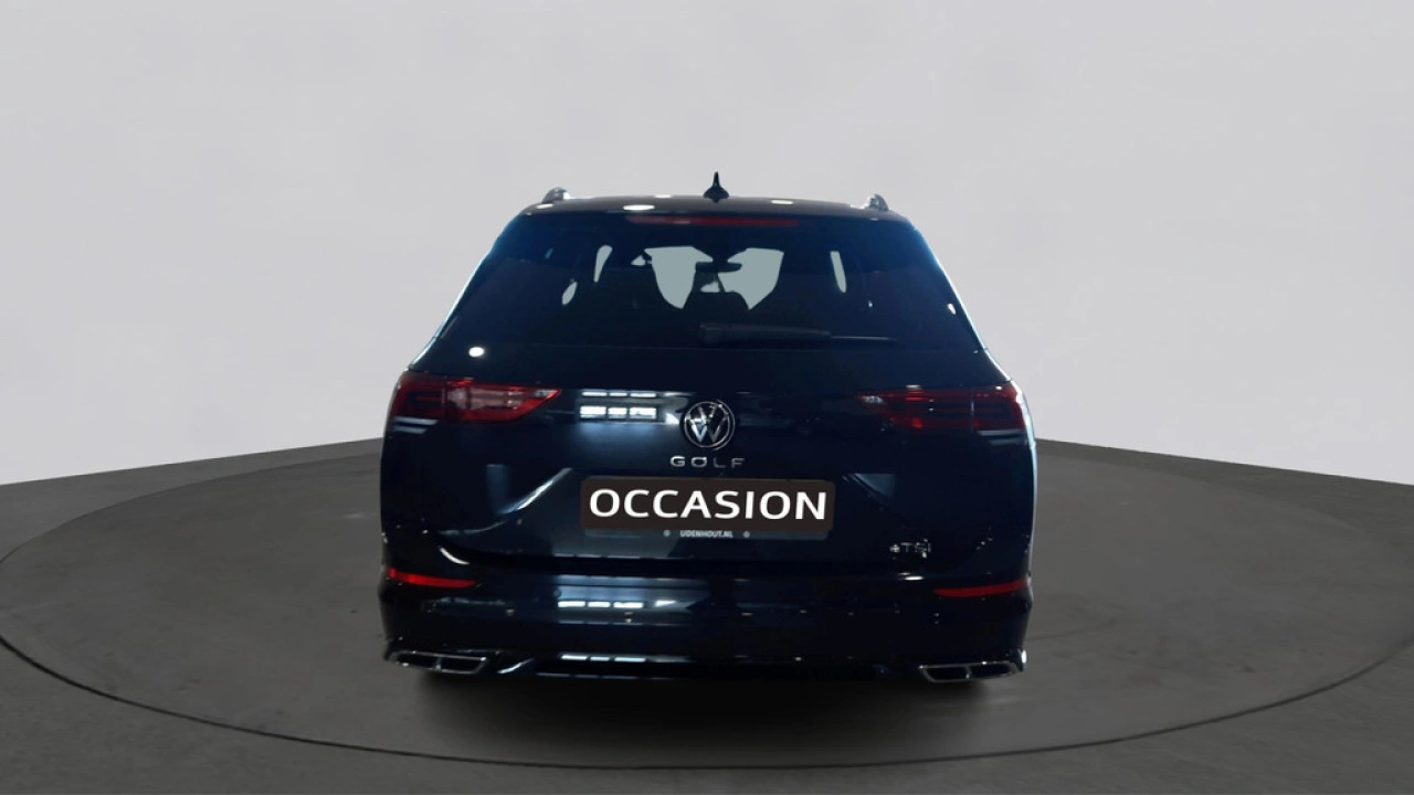 Volkswagen GOLF Variant 1.5 eTSI R-Line | LED + | Panoramadak | 18