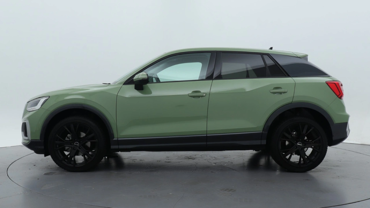 Audi Q2 30 TFSI Advanced edition | Camera | PDC v+a | 18