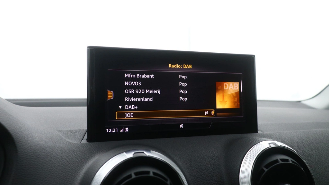 Audi Q2 30 TFSI Advanced edition | Camera | PDC v+a | 18