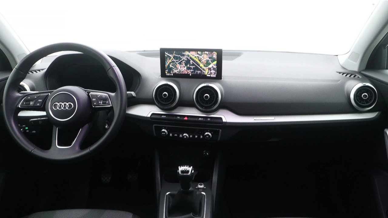 Audi Q2 30 TFSI Advanced edition | Camera | PDC v+a | 18