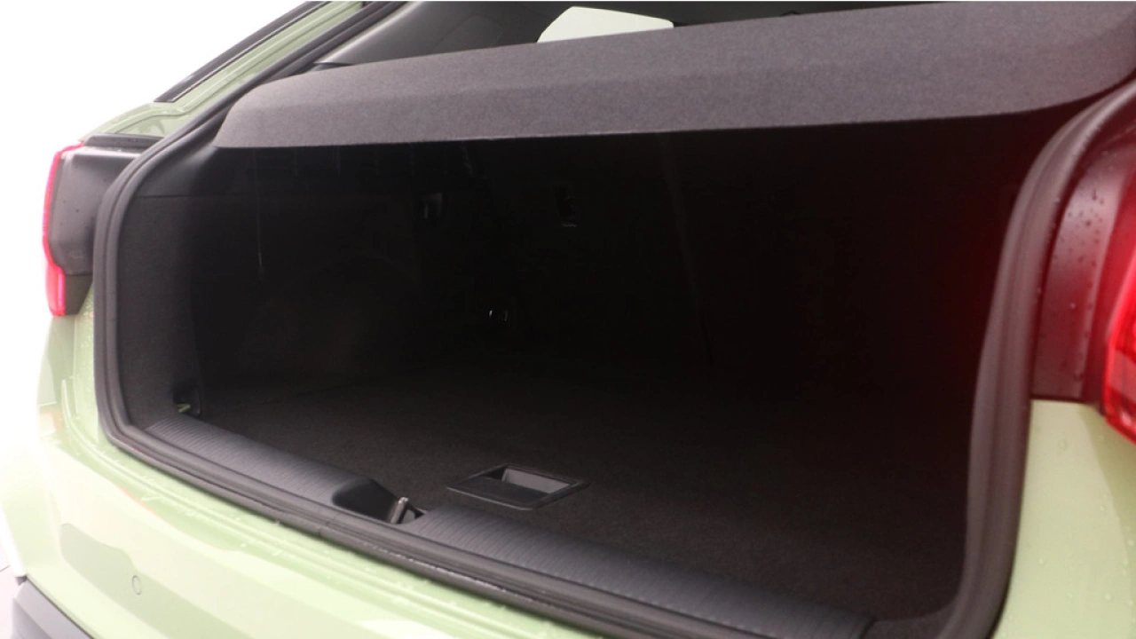 Audi Q2 30 TFSI Advanced edition | Camera | PDC v+a | 18