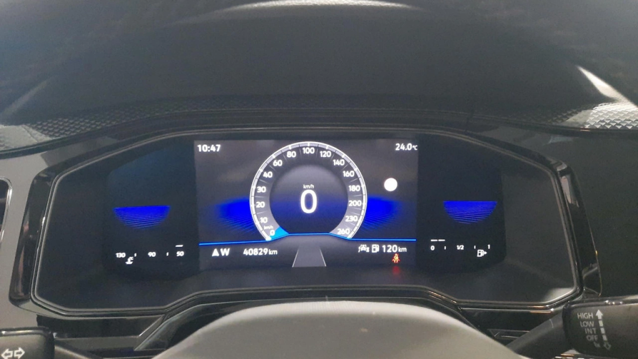 Volkswagen Polo 1.0 TSI Life Business | Climatronic | Trekhaak | Navi | App-connect