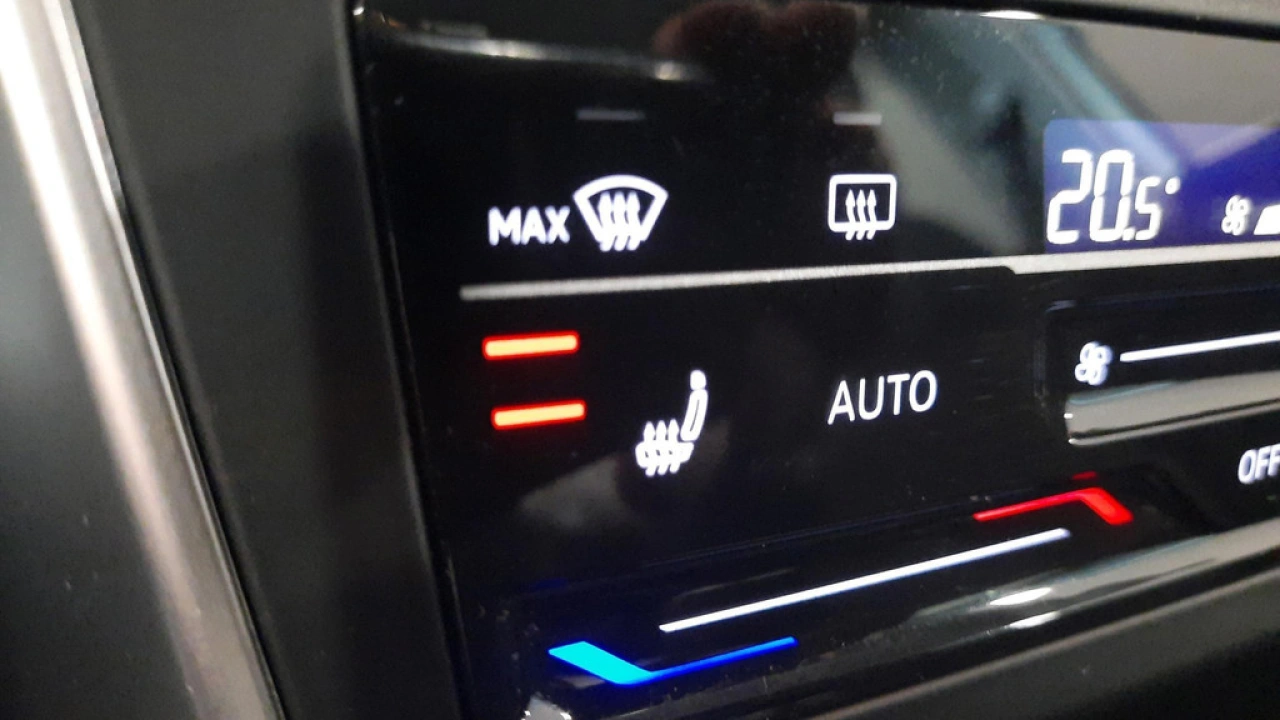 Volkswagen Polo 1.0 TSI Life Business | Climatronic | Trekhaak | Navi | App-connect