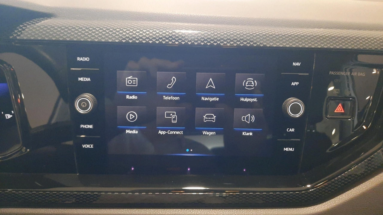 Volkswagen Polo 1.0 TSI Life Business | Climatronic | Trekhaak | Navi | App-connect