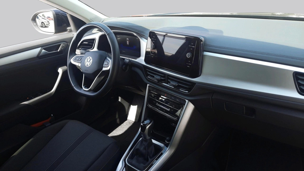 Volkswagen T-Roc 1.5 TSI Automaat | Life Edition | Climatronic | 17