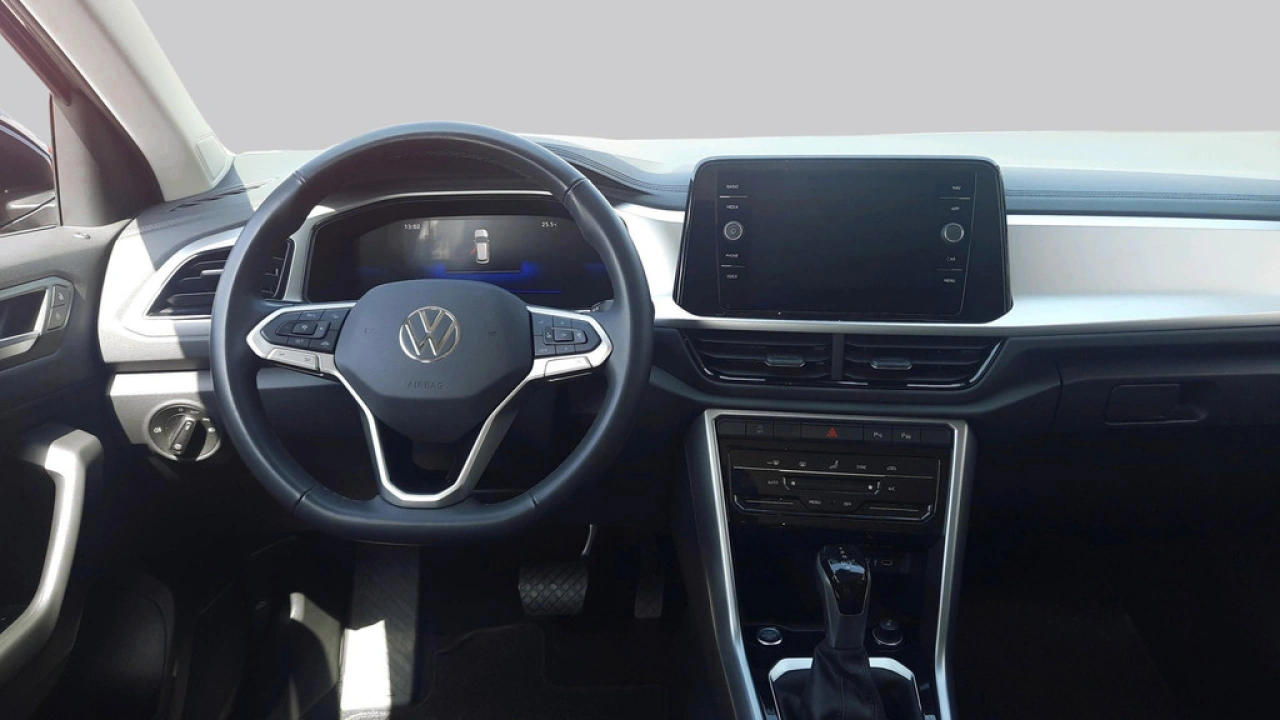 Volkswagen T-Roc 1.5 TSI Automaat | Life Edition | Climatronic | 17