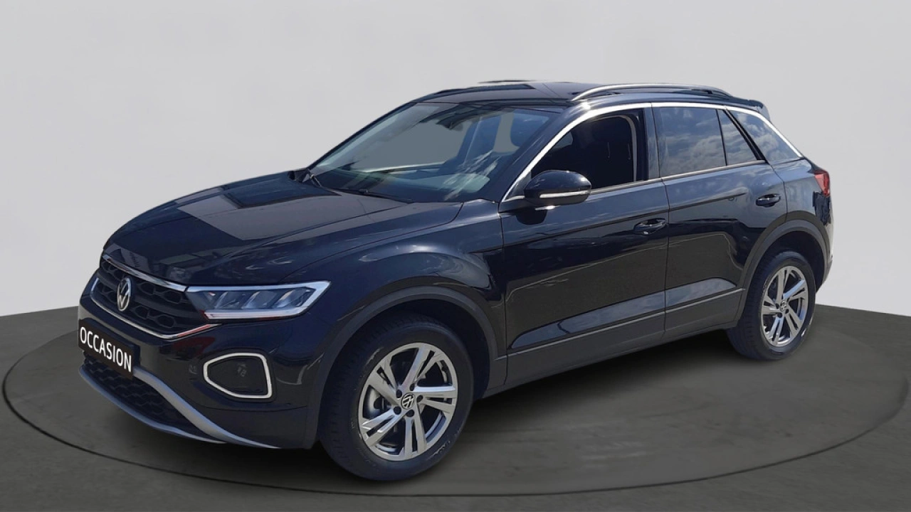 Volkswagen T-Roc 1.5 TSI Automaat | Life Edition | Climatronic | 17