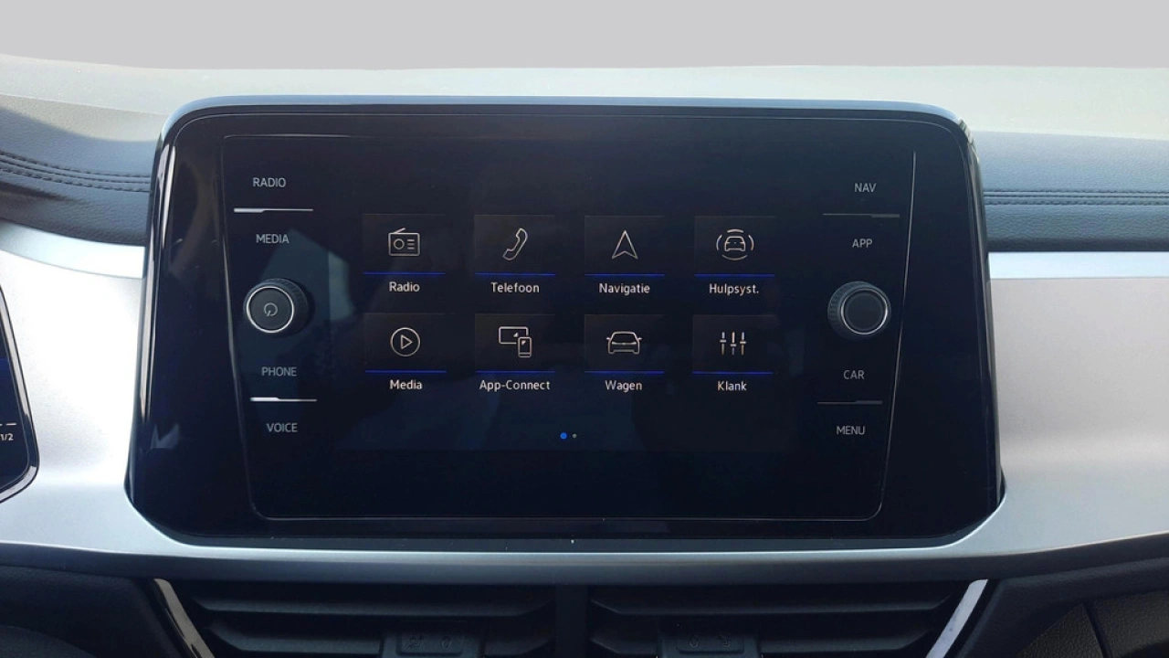 Volkswagen T-Roc 1.5 TSI Automaat | Life Edition | Climatronic | 17