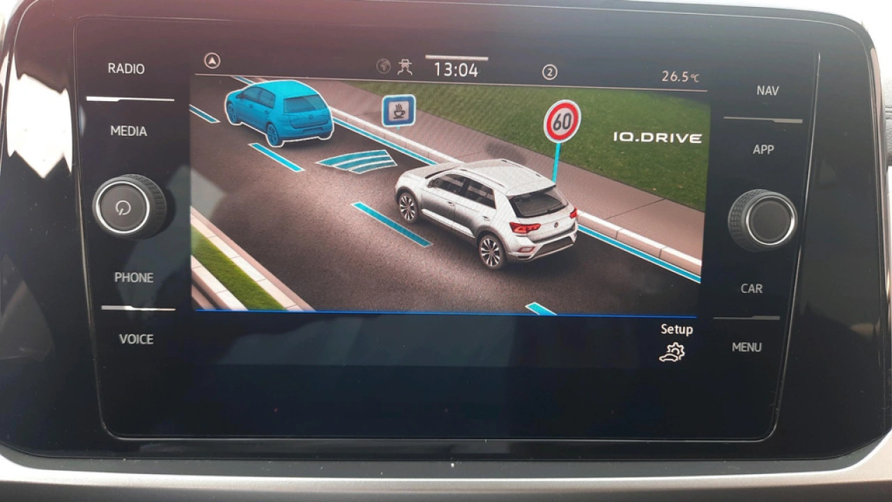 Volkswagen T-Roc 1.5 TSI Automaat | Life Edition | Climatronic | 17