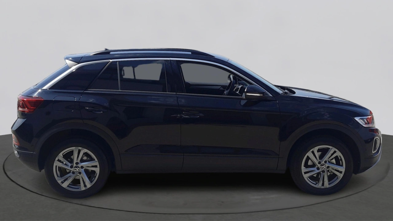Volkswagen T-Roc 1.5 TSI Automaat | Life Edition | Climatronic | 17