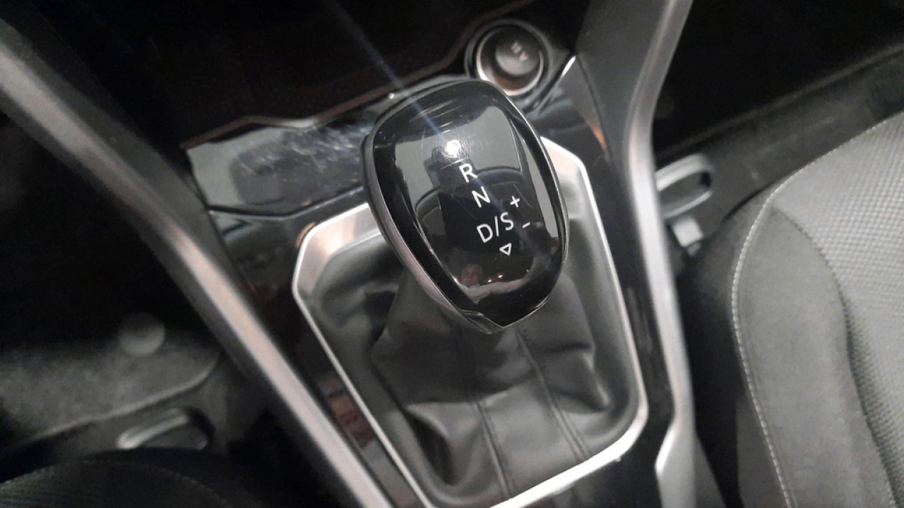 Volkswagen T-Roc 1.5 TSI Automaat Life | Multimedia | Camera | Privacy Glass
