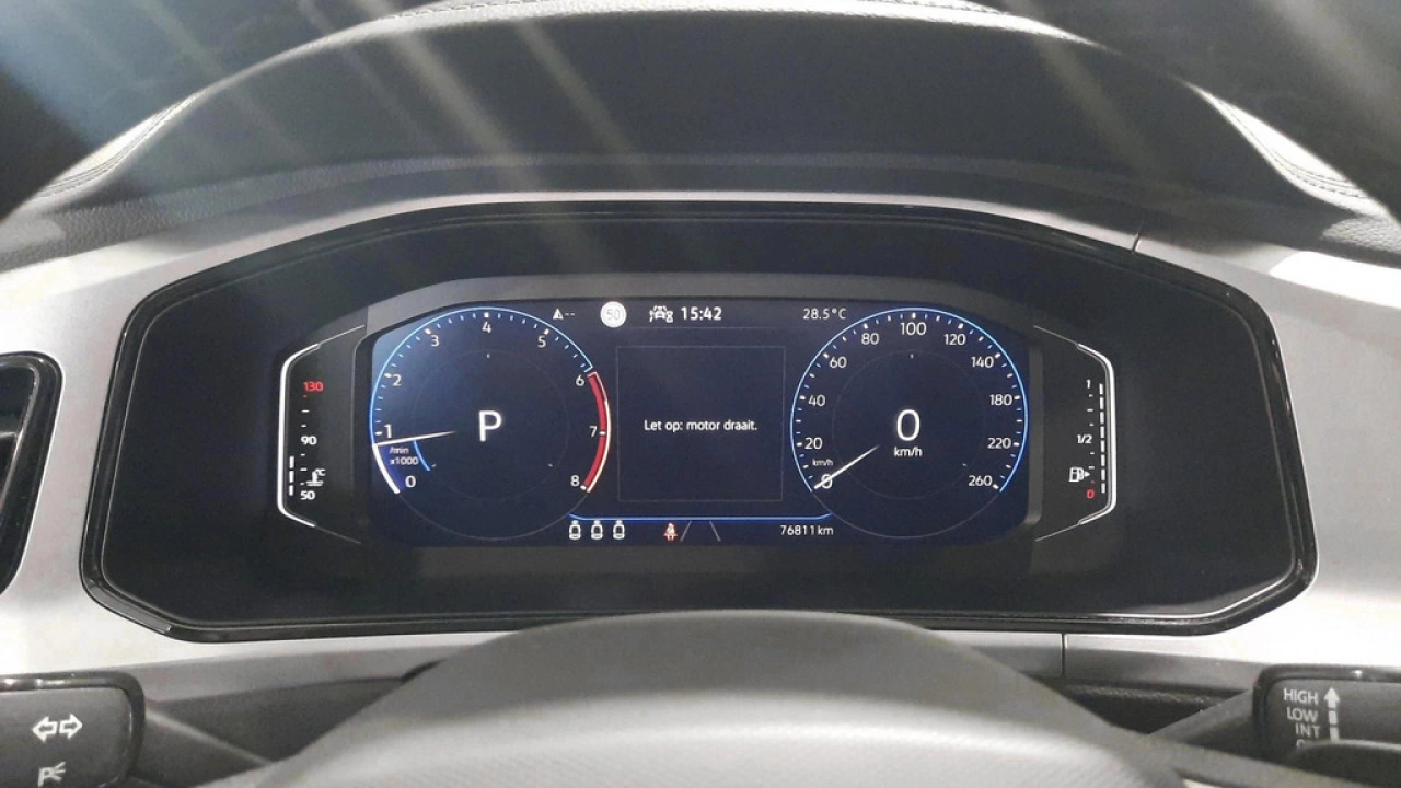 Volkswagen T-Roc 1.5 TSI Automaat Life | Multimedia | Camera | Privacy Glass