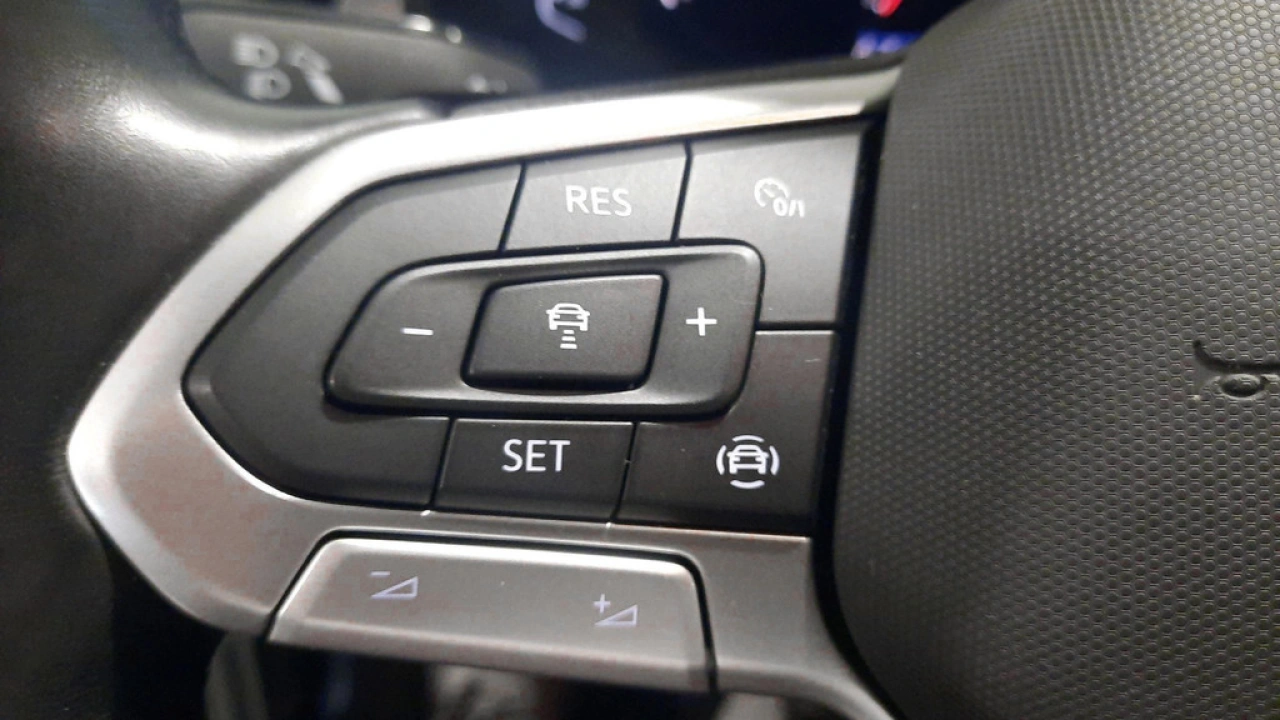Volkswagen T-Roc 1.5 TSI Automaat Life | Multimedia | Camera | Privacy Glass