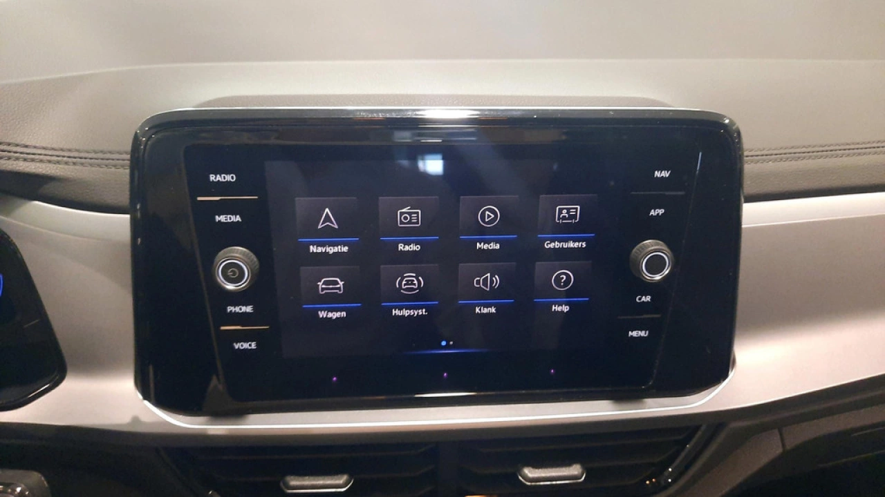 Volkswagen T-Roc 1.5 TSI Automaat Life | Multimedia | Camera | Privacy Glass