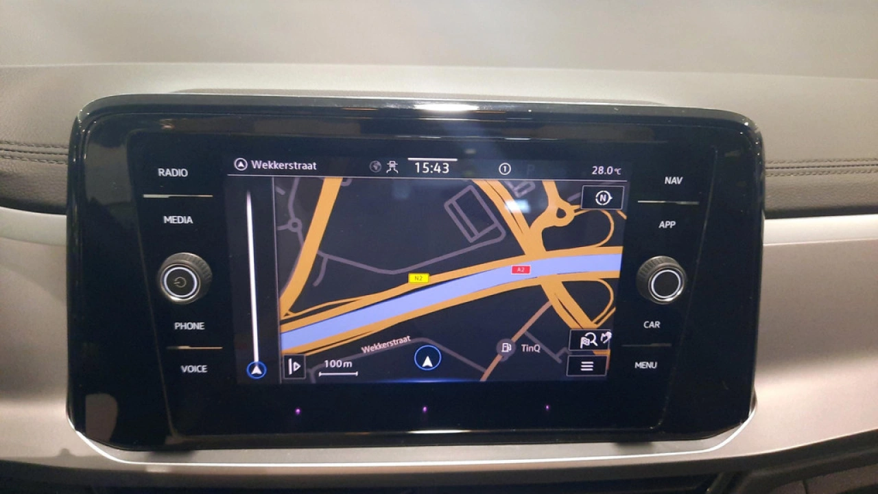 Volkswagen T-Roc 1.5 TSI Automaat Life | Multimedia | Camera | Privacy Glass