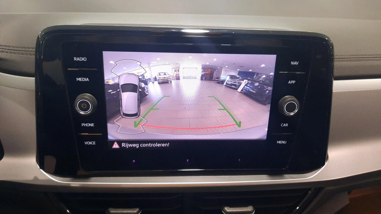 Volkswagen T-Roc 1.5 TSI Automaat Life | Multimedia | Camera | Privacy Glass