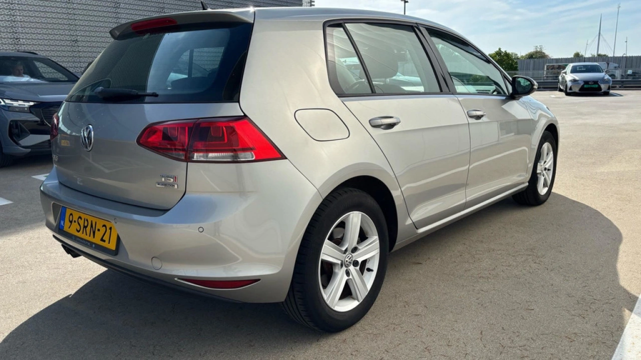 Volkswagen Golf 1.4 TSI 122pk Highline DSG