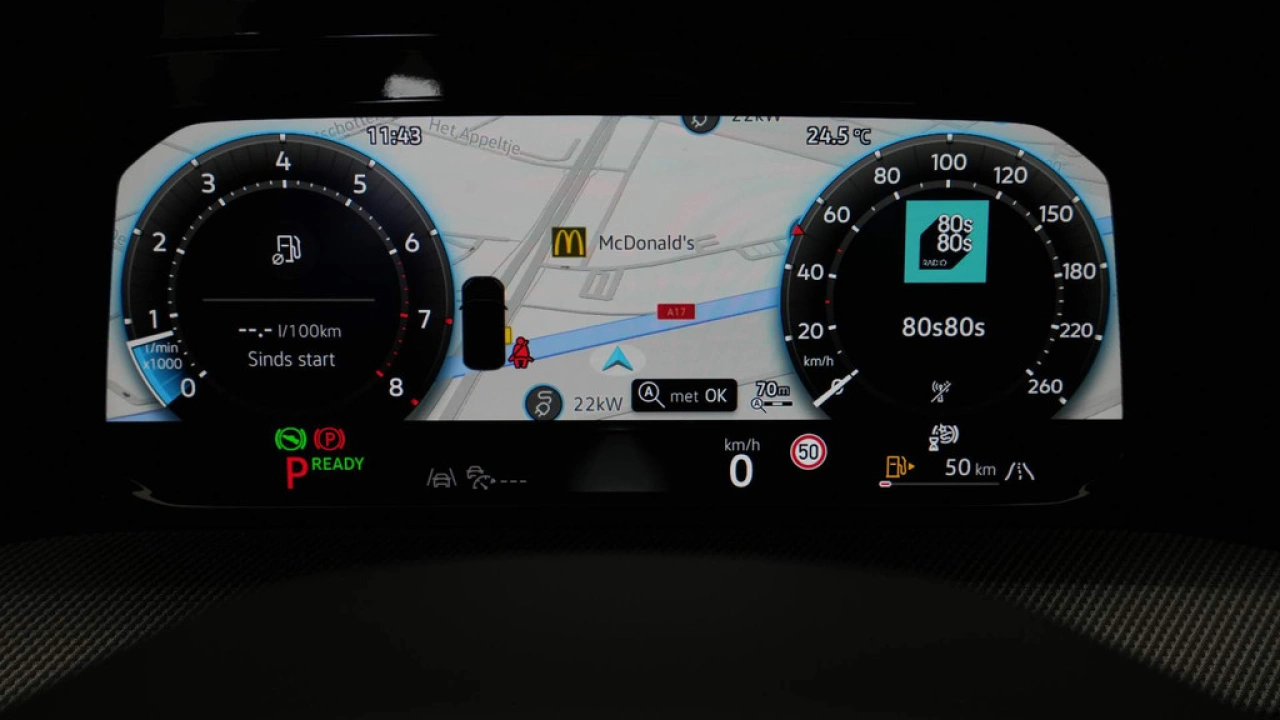 Volkswagen Golf 1.5 eTSI R-Line Edition