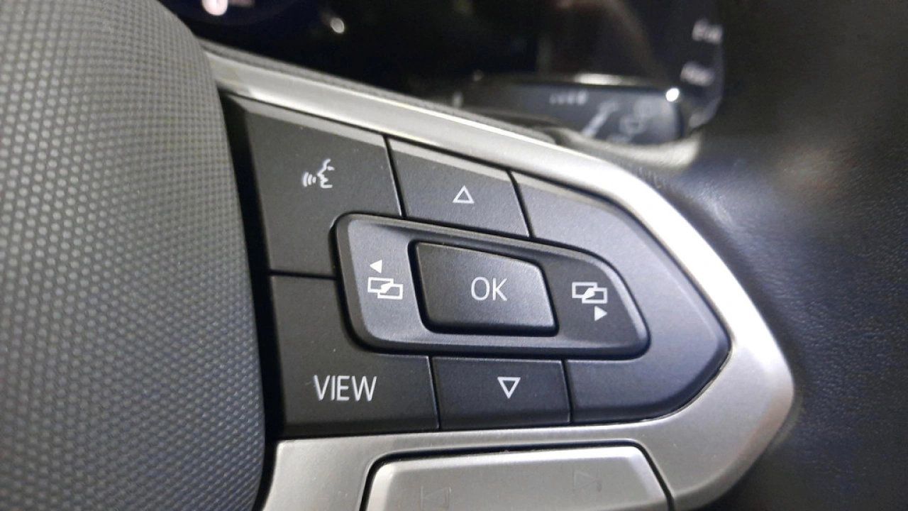 Volkswagen GOLF Variant 1.0 eTSI Life | Mulimedia | Camera | Privacy Glass